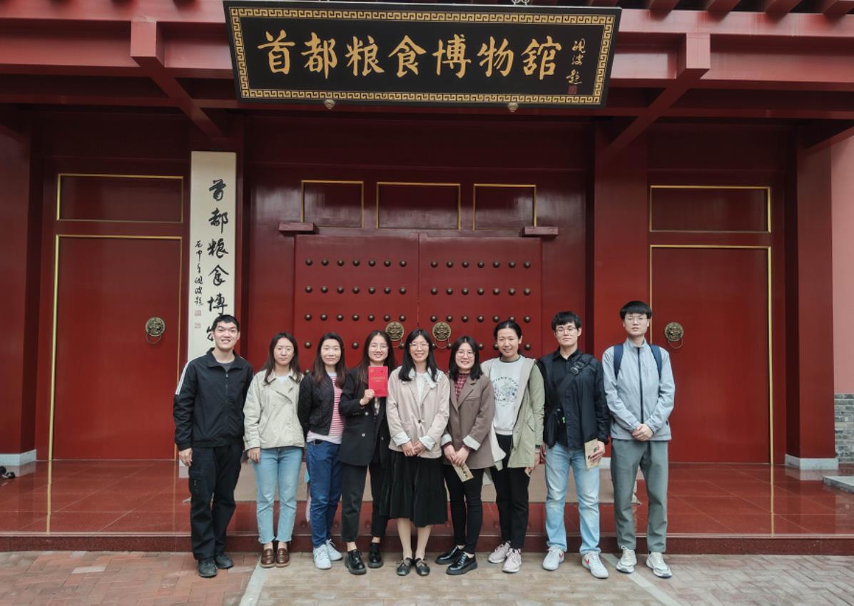 學(xué)習(xí)糧食安全重要論述  凝聚農(nóng)墾保供青年力量 ——農(nóng)墾中心團支部、第一青年理論學(xué)習(xí)小組舉辦慶祝五四青年節(jié)活動